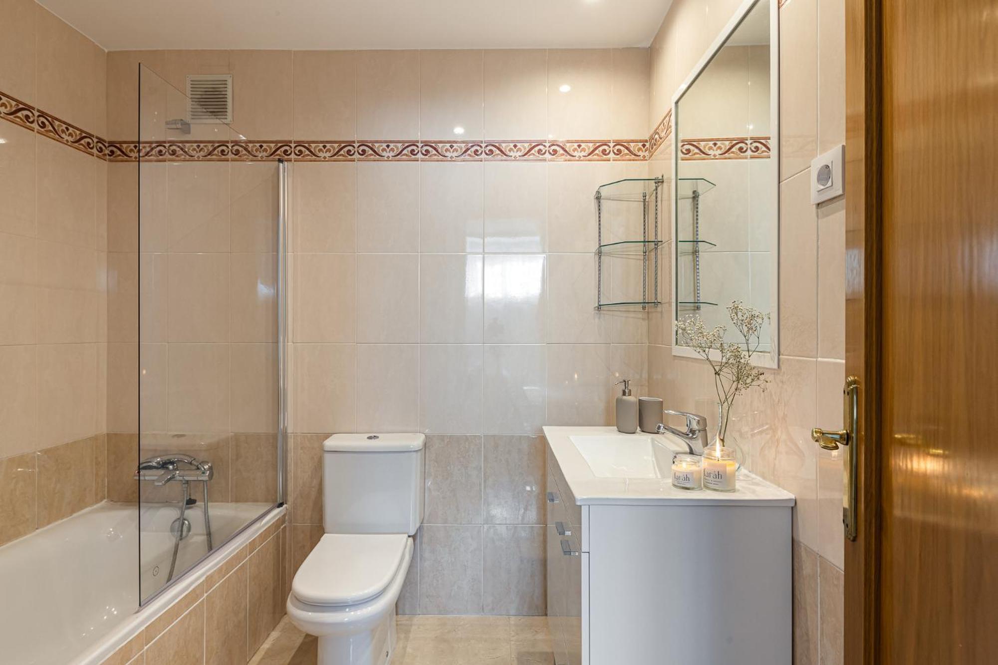Waou Gran Via Attic - Corta Duracion Apartment Madrid Luaran gambar